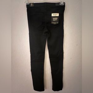 “Celebrity Pink” girls skinny jeans